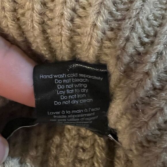 Badgley Mischka Colorful Pom Pom Beanie Oatmeal Rainbow NWT - Picture 7 of 8